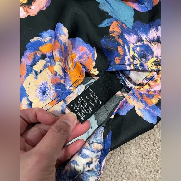 Women's ZAC & RACHEL Button Down Floral print Long Sleeve - Picture 3 of 10